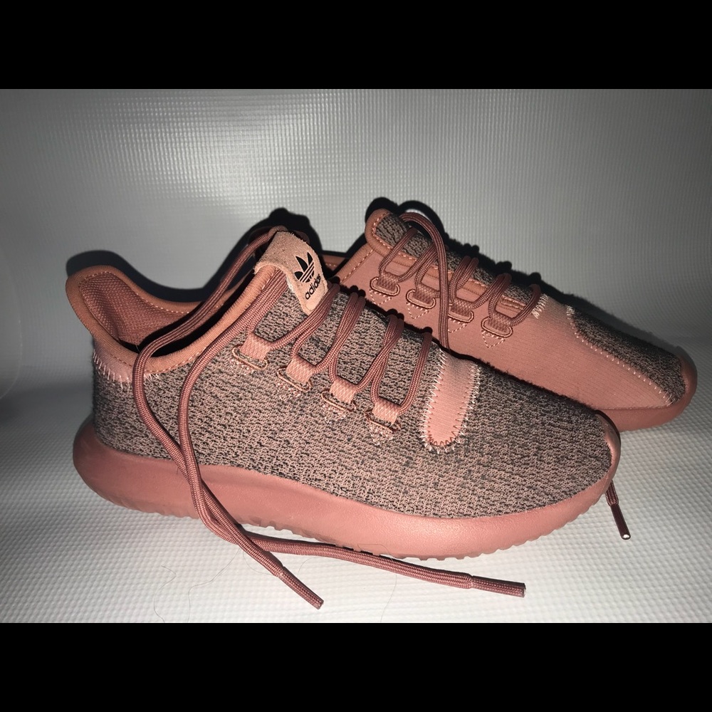 Adidas woman Tubular shadow coral